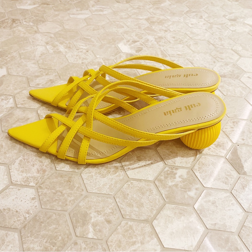 ❤️Cult Gaia Strappy Mules with Ball Heel❤️